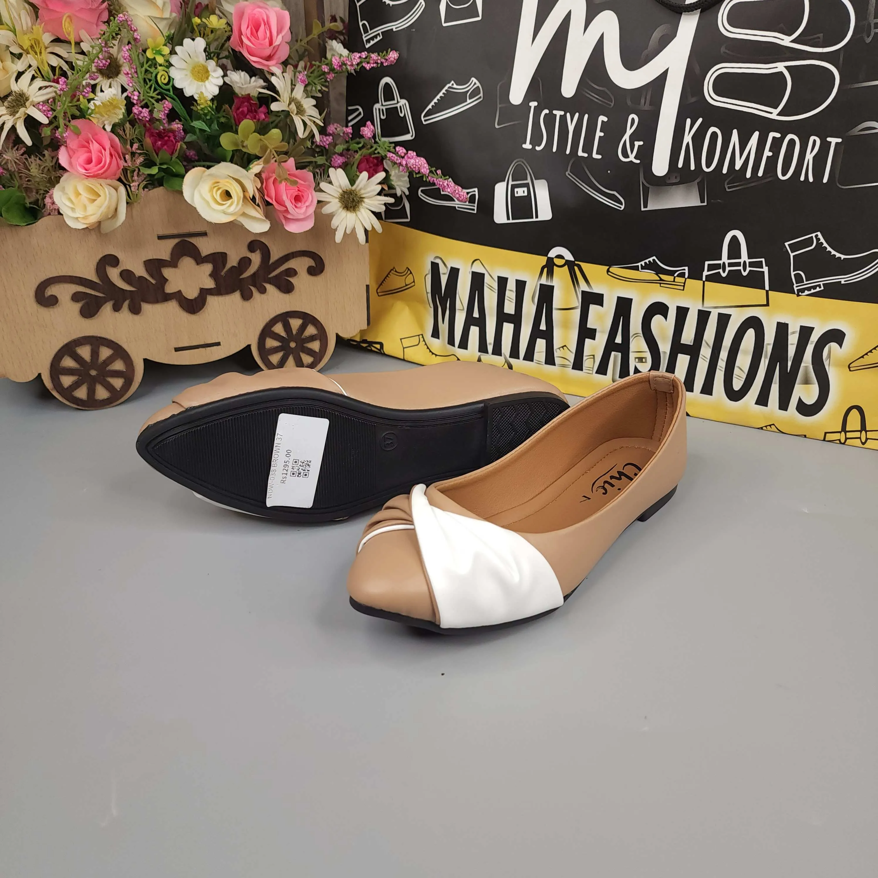 Brown White Contrast Pumps