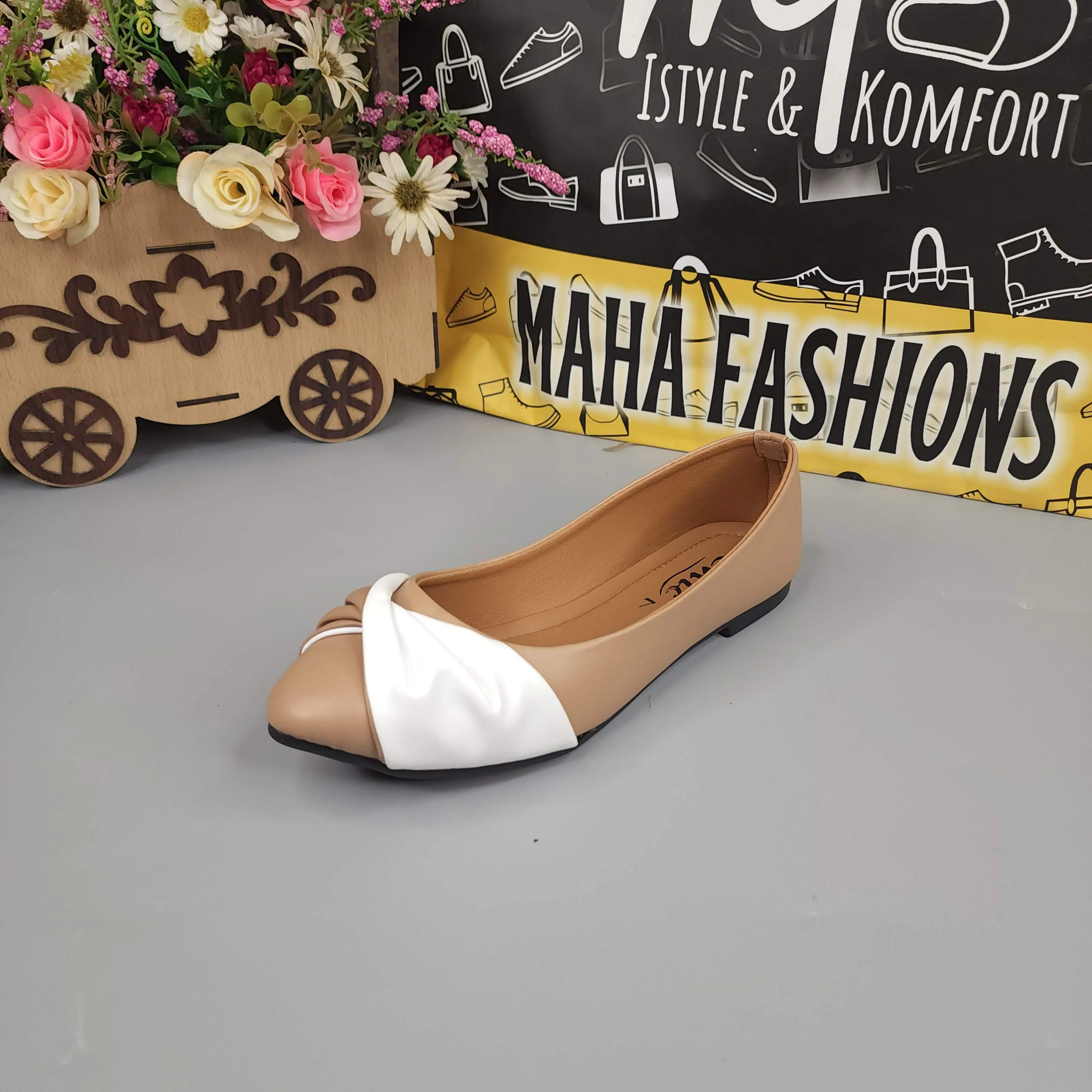 Brown White Contrast Pumps