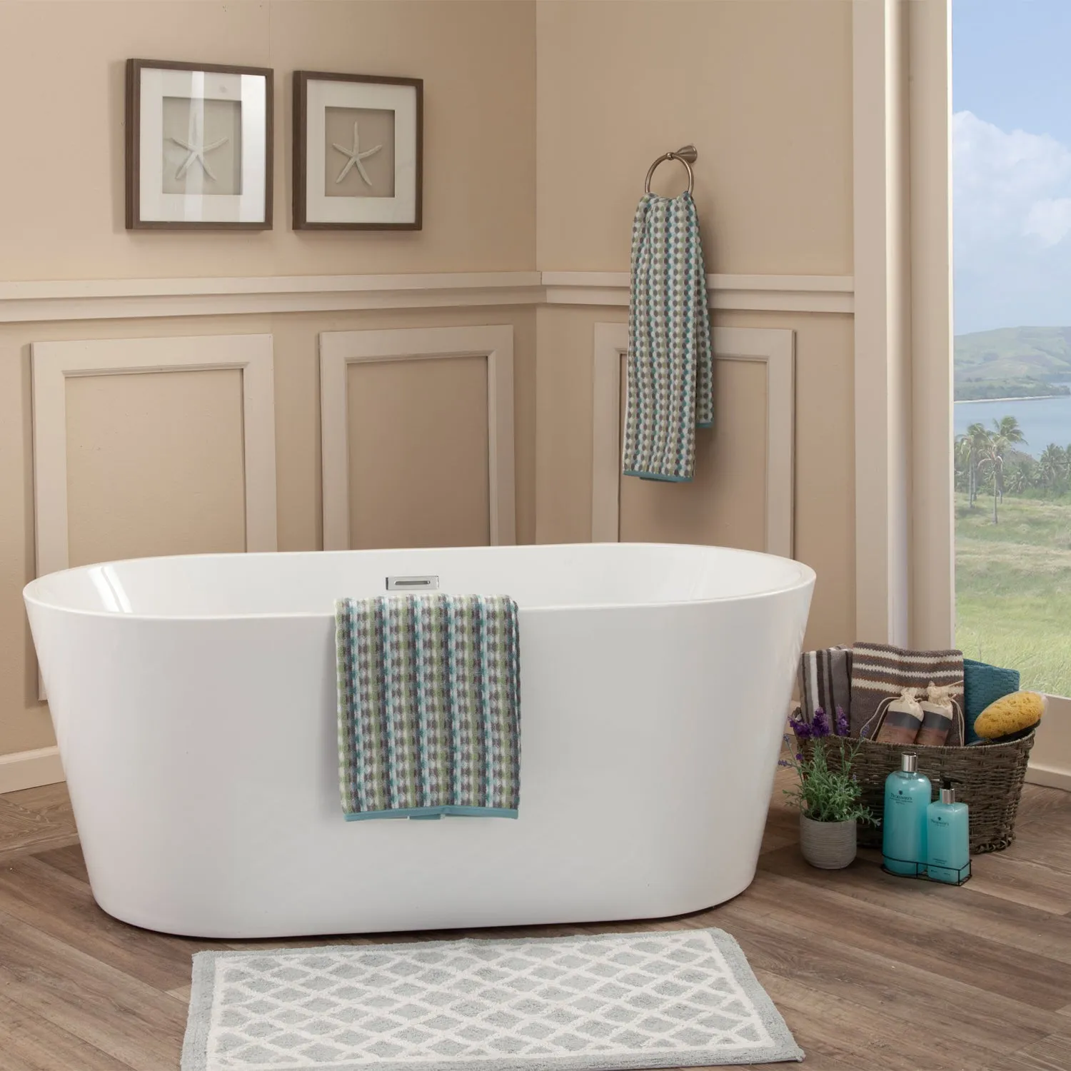 Cielo Freestanding Soaking Acrylic Bathtub