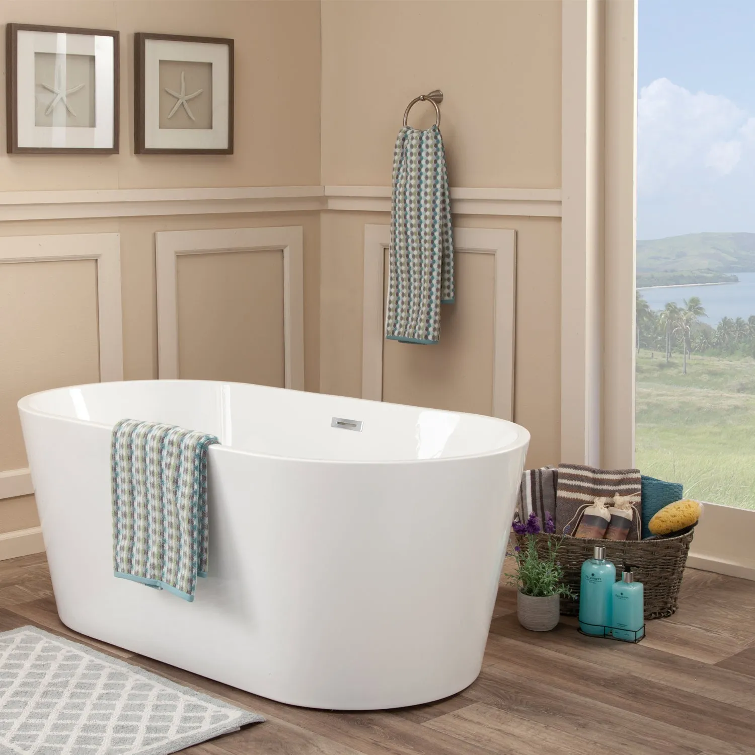 Cielo Freestanding Soaking Acrylic Bathtub