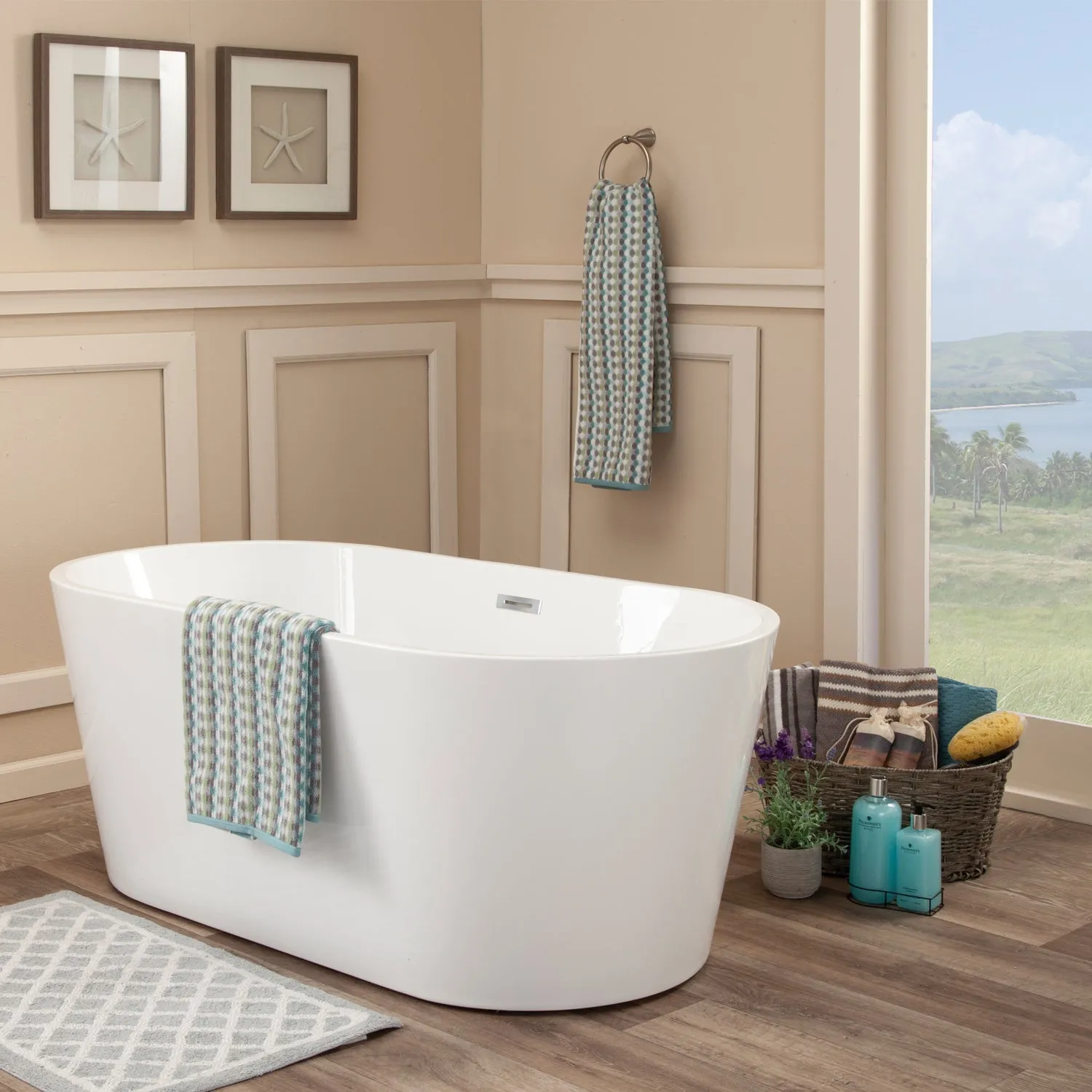 Cielo Freestanding Soaking Acrylic Bathtub