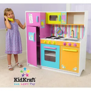 Deluxe Big & Bright Kitchen