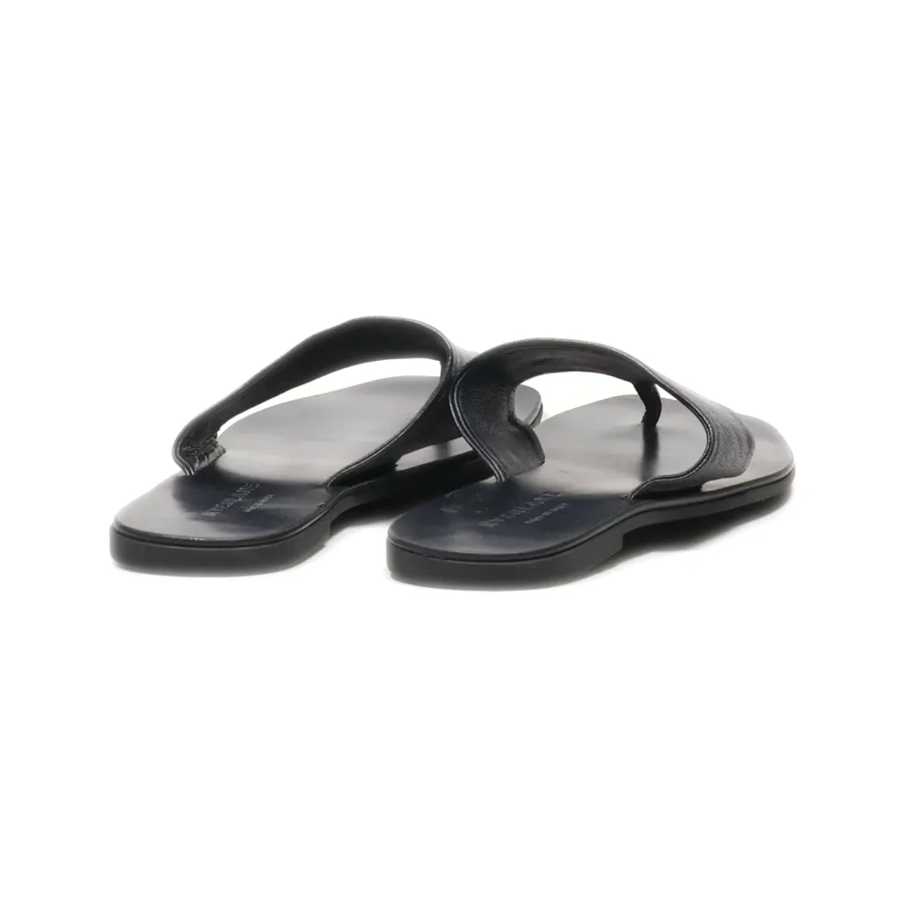 Everlane Flat Sandals Leather Black Colour For Women