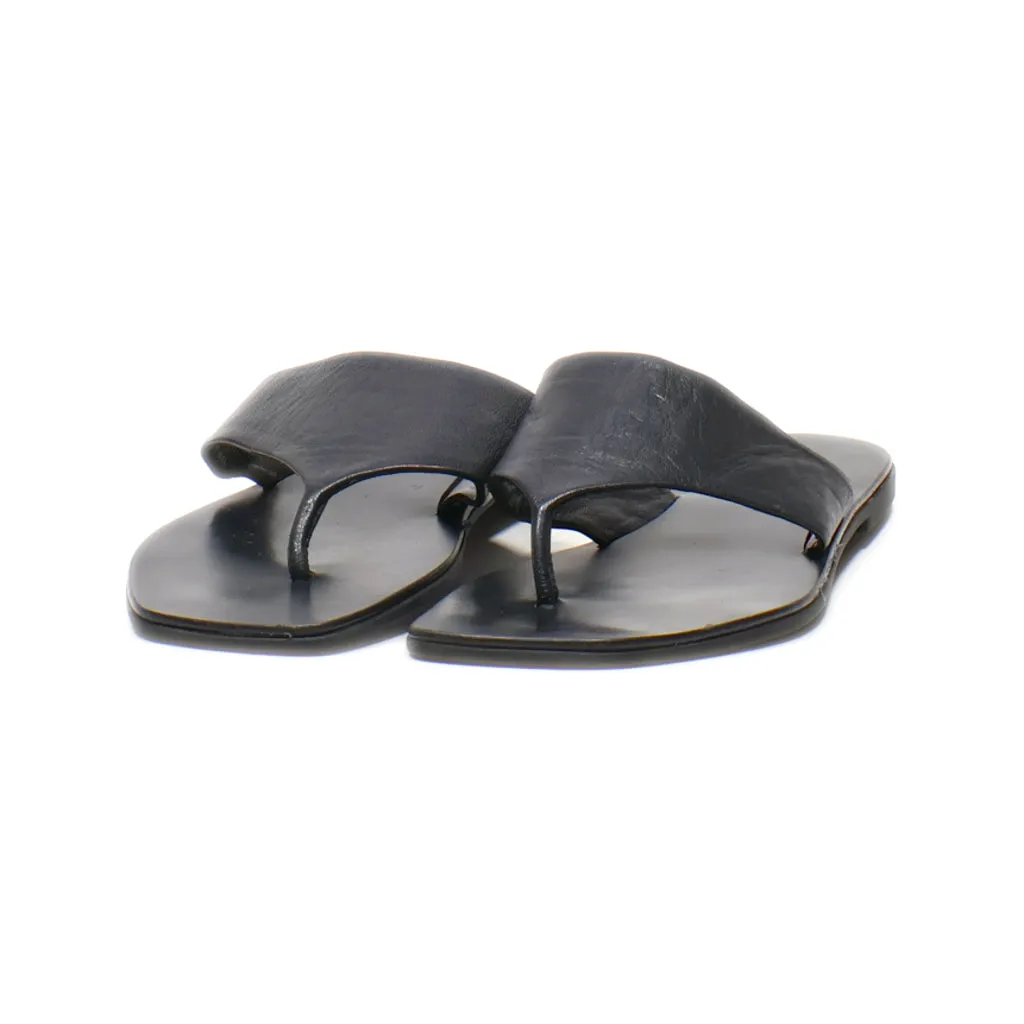 Everlane Flat Sandals Leather Black Colour For Women