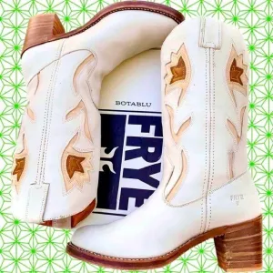 FRYE Vintage Sabrina Campus White Leather Floral Cowgirl Cowboy Western Boots