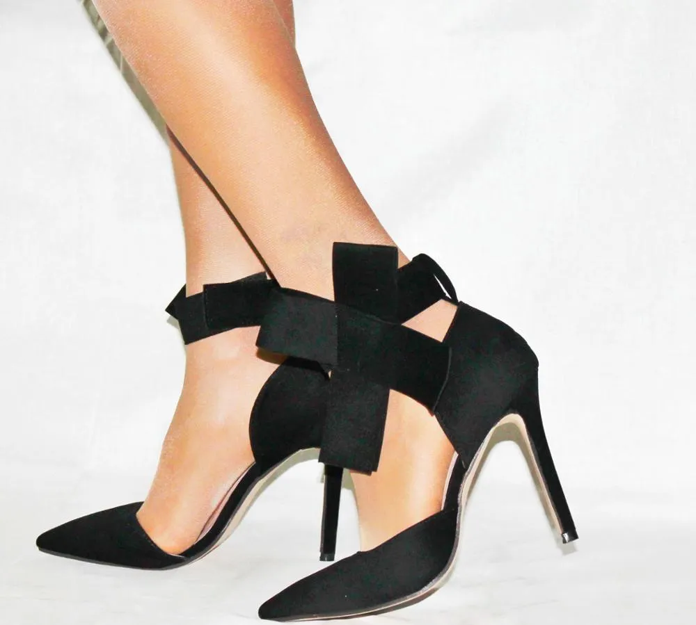 IVANA Suede Pumps