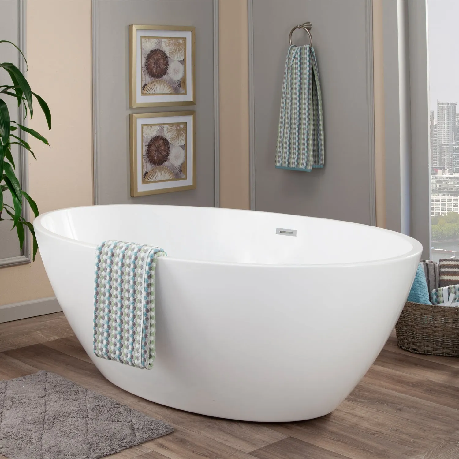 Jolie Freestanding Soaking Acrylic Bathtub