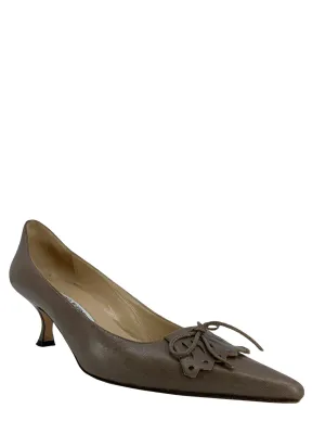 Manolo Blahnik Leather Pointed-Toe Pumps Size 9