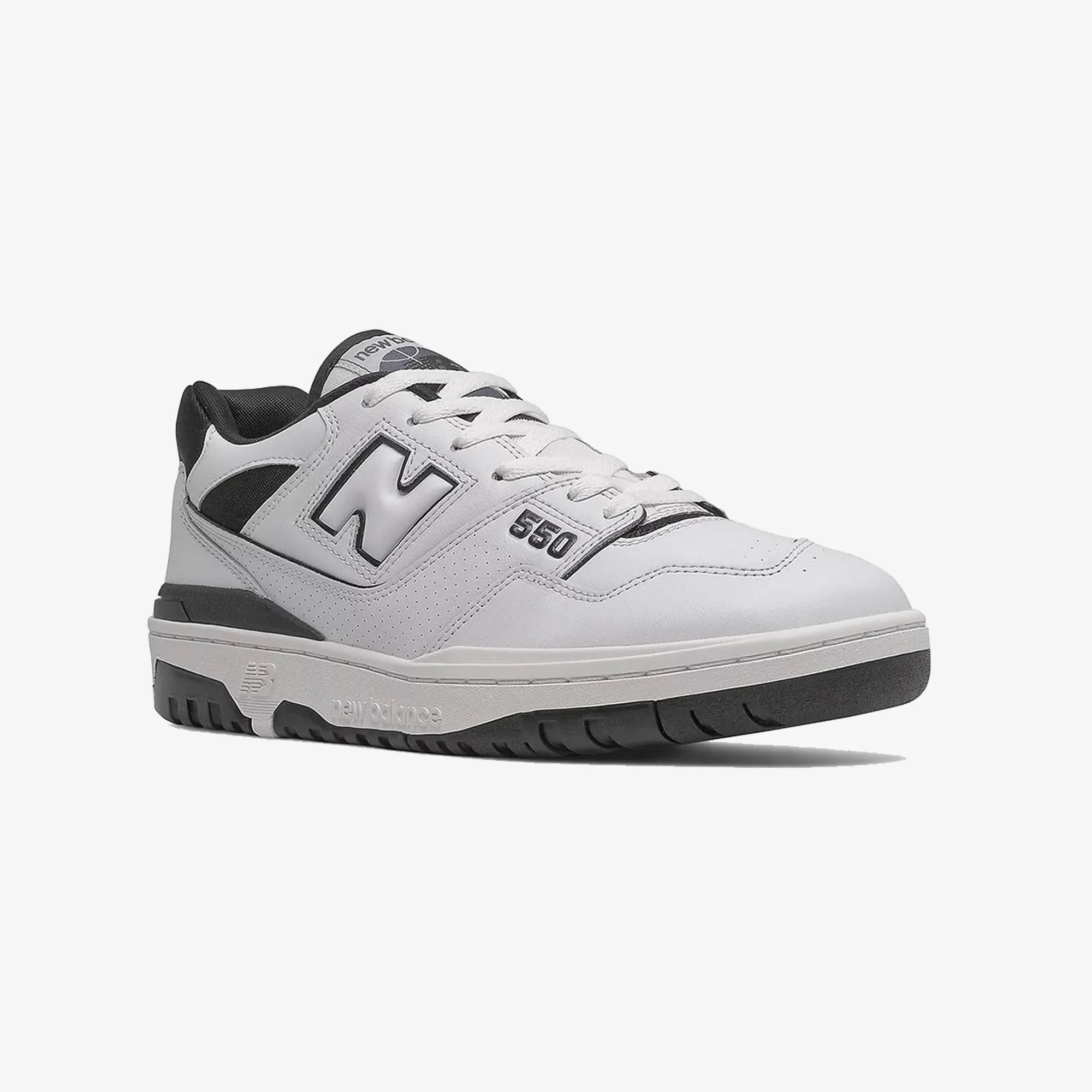 New Balance | BB550  { WHITE/BLACK