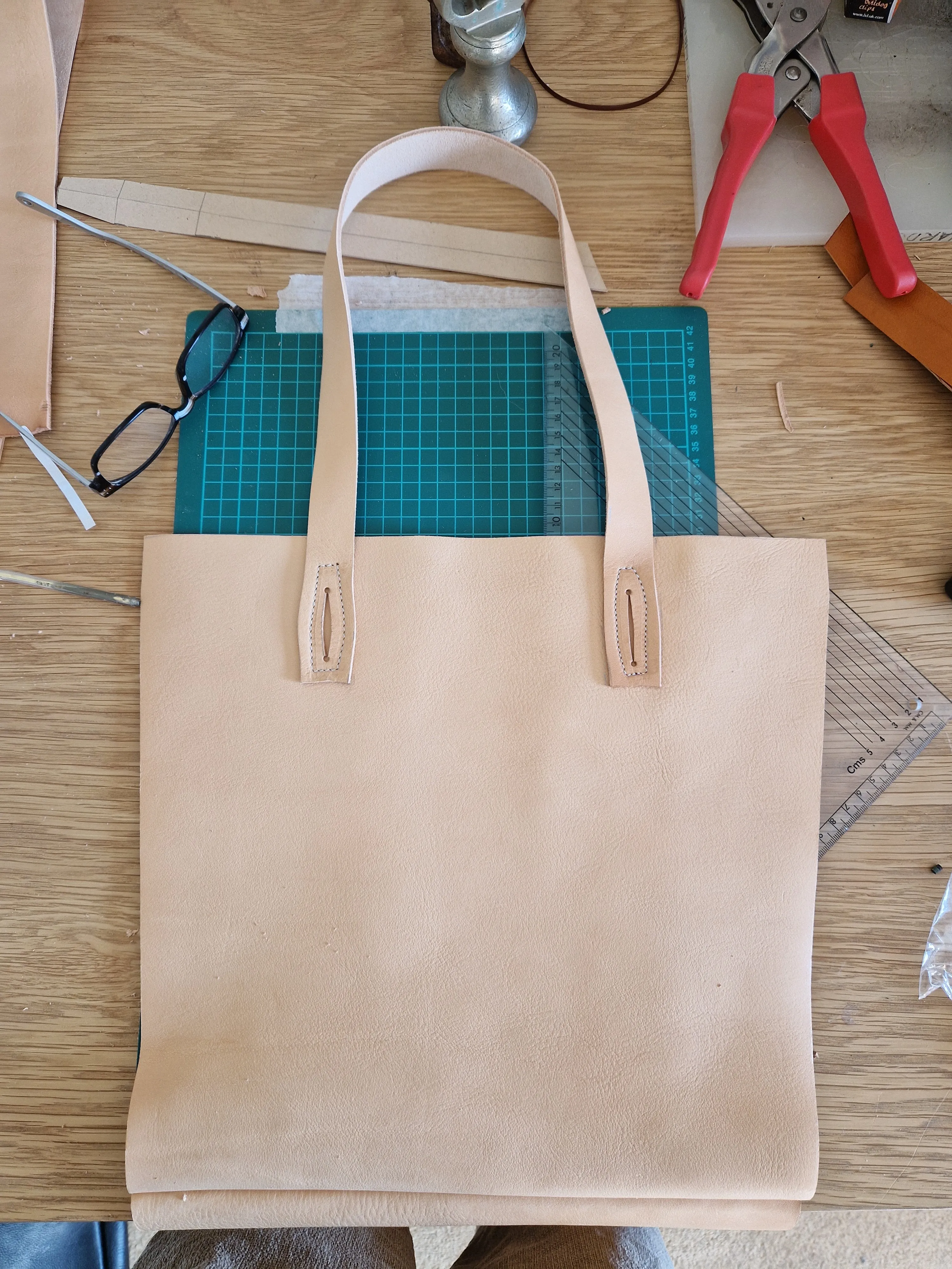 NEW DESIGN: St James Open Tote bag