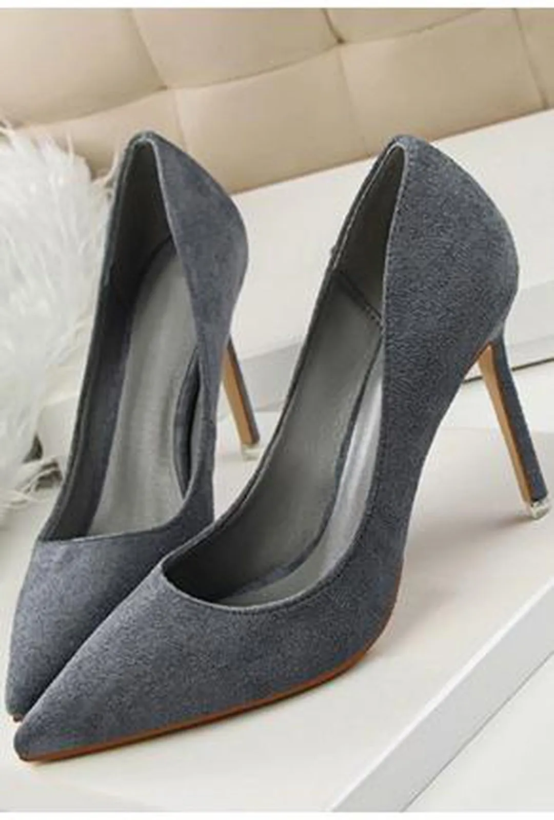 OLIVIA - SUEDE PUMPS HEELS