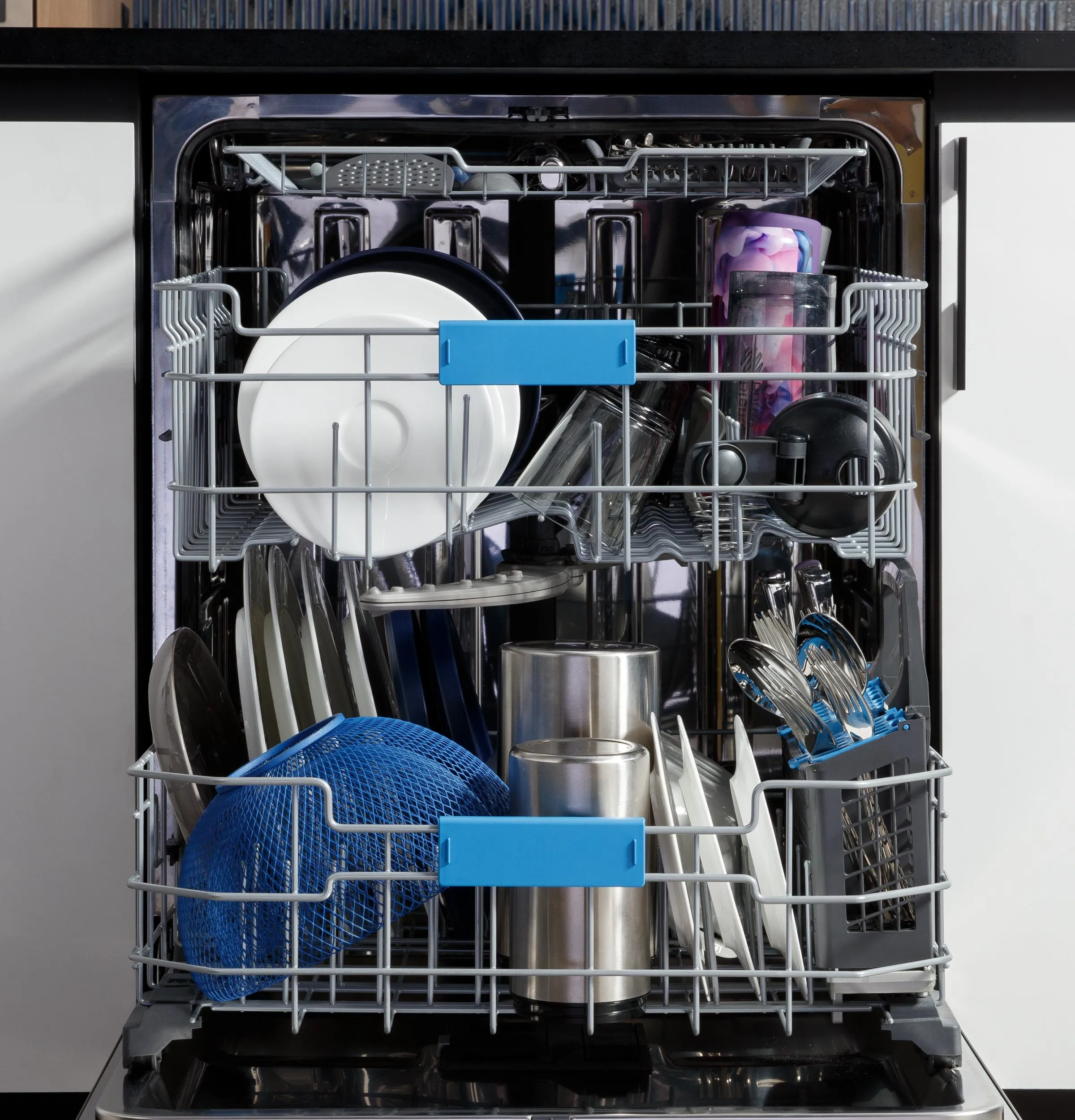 PDP715SYVFS GE Profile™ ENERGY STAR® Fingerprint Resistant Top Control Stainless Interior Dishwasher with Microban™ Antimicrobial Technology with Sanitize Cycle