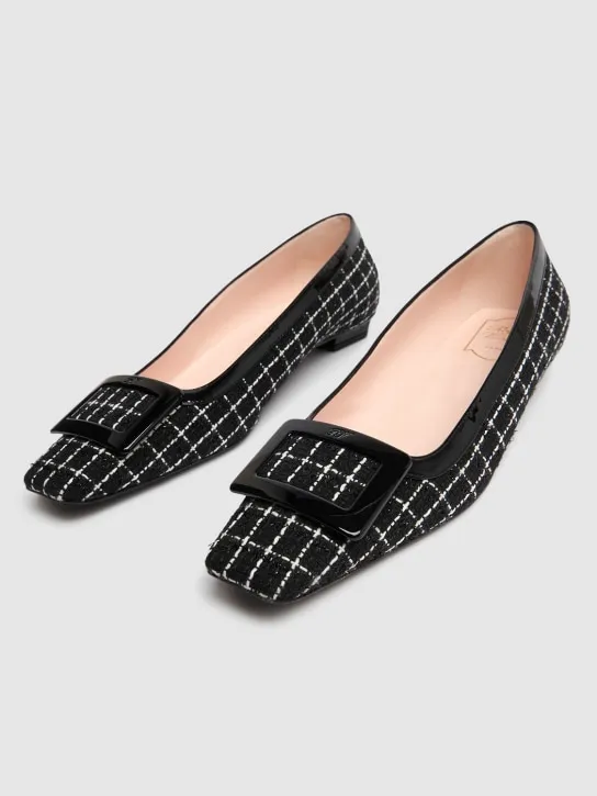 Roger Vivier   25mm Belle Vivier bouclé pumps 