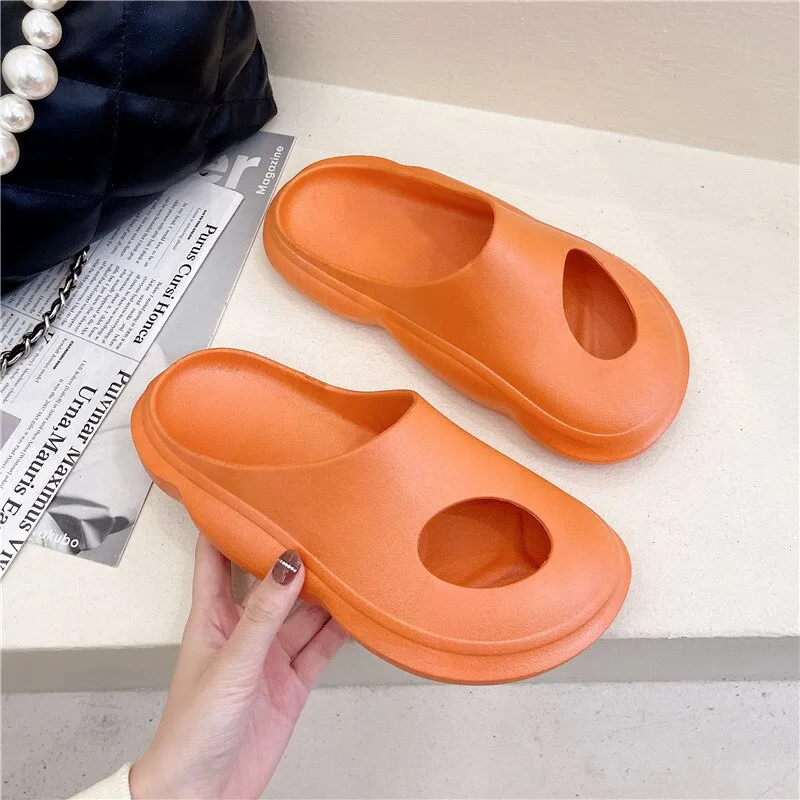 Summer Women Clogs Quick Dry Garden Shoes  Breathable Hole Holiday Beach Sandals  2022 Slip on Cute Design Couple Sandals