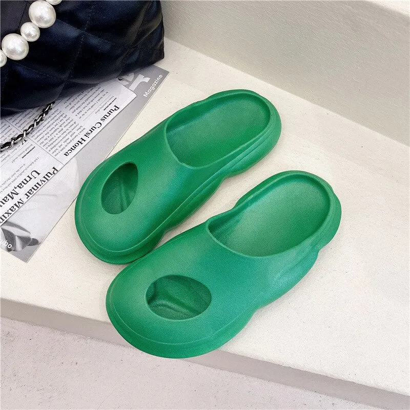 Summer Women Clogs Quick Dry Garden Shoes  Breathable Hole Holiday Beach Sandals  2022 Slip on Cute Design Couple Sandals