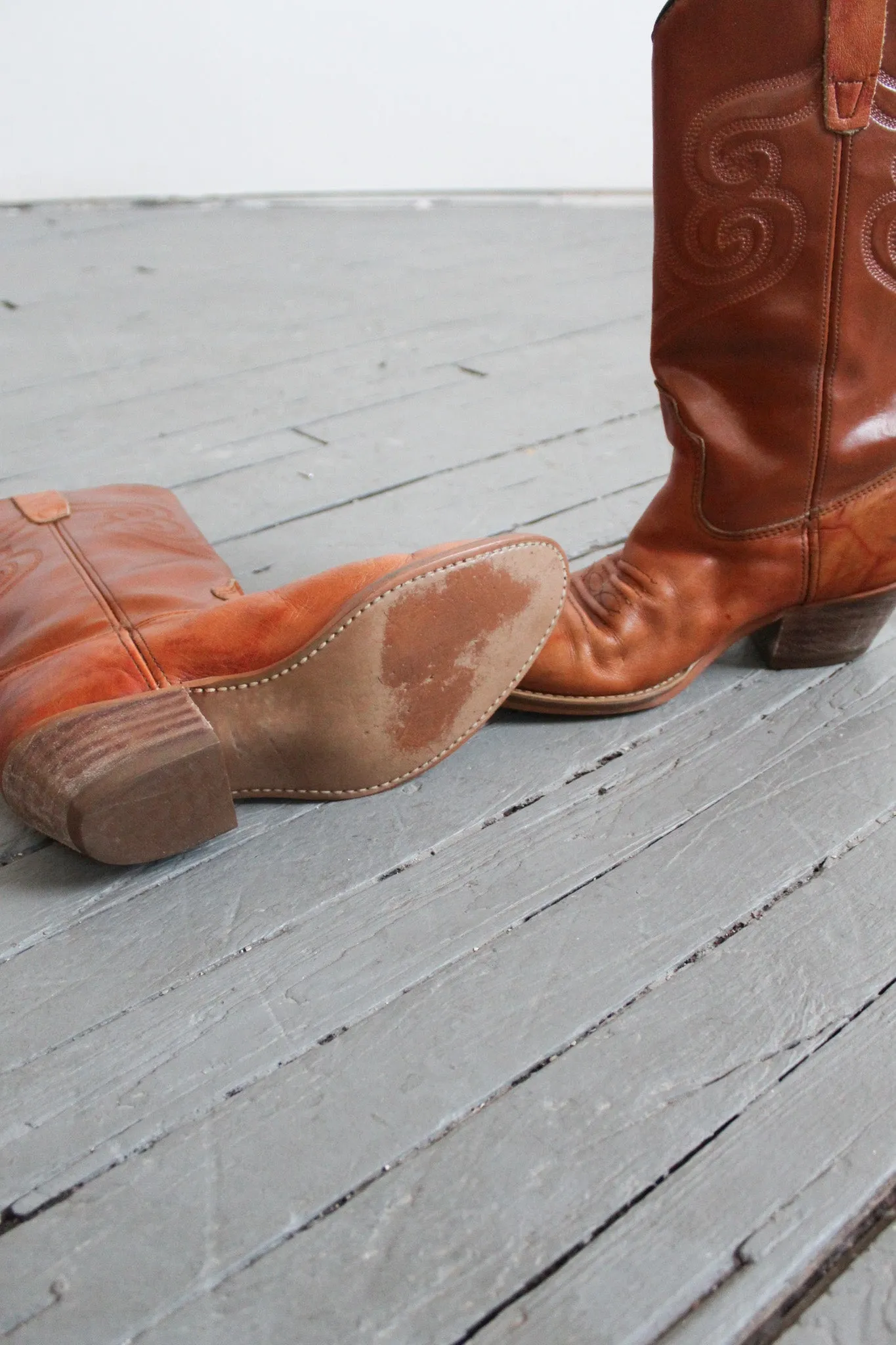 vintage cowboy boots size 8